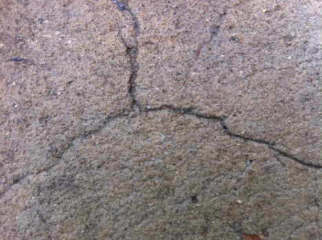 Naturally Occurring Cracks in Cement Coating cementcracks