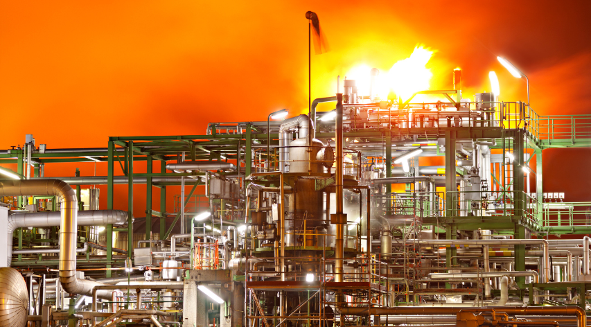 Rapid Holiday Response Restores Refinery Operations After Major Fire